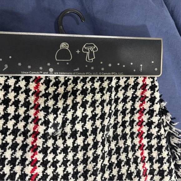 Vince Camuto Soft Ivory Beanie + Black Houndstooth Pattern Scarf Set - Picture 3 of 4